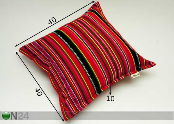 Kihnu triibuline dekoratiivpadi 40x40 cm mõõdud