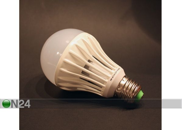 LED elektripirn E27 9W 3tk