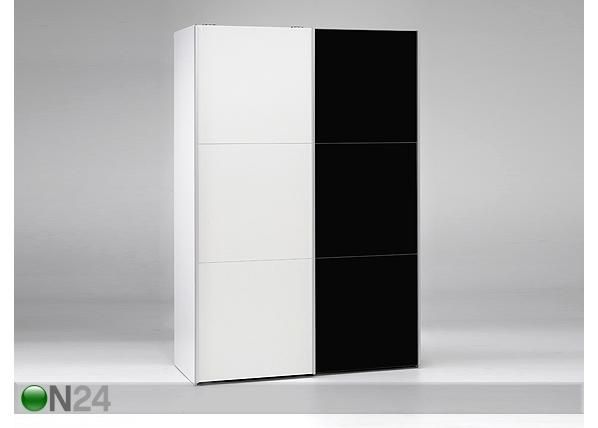 Lükandustega riidekapp Stock