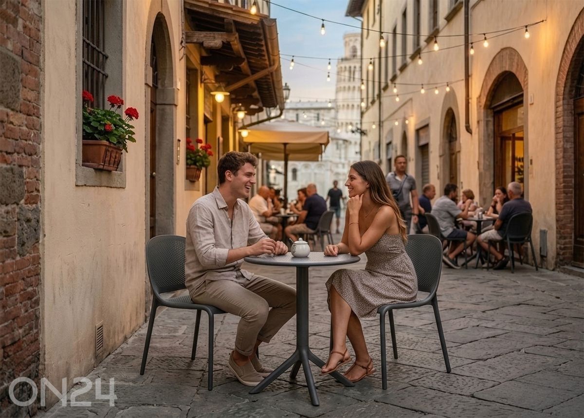 Aialaud Calvo suurendatud