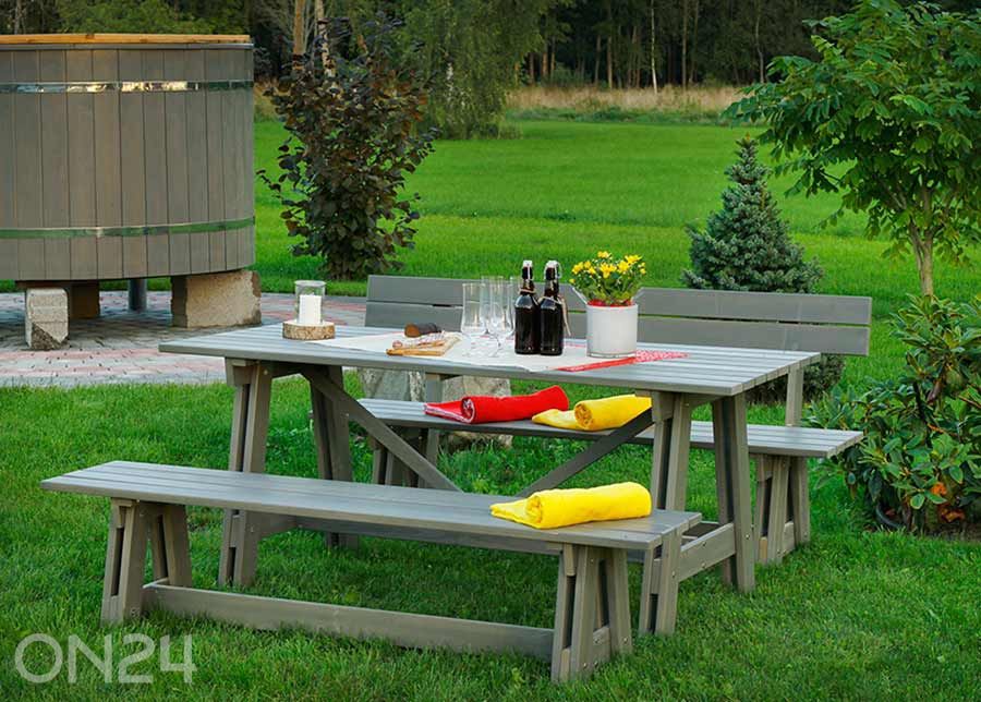 Aiamööbel Riva suurendatud