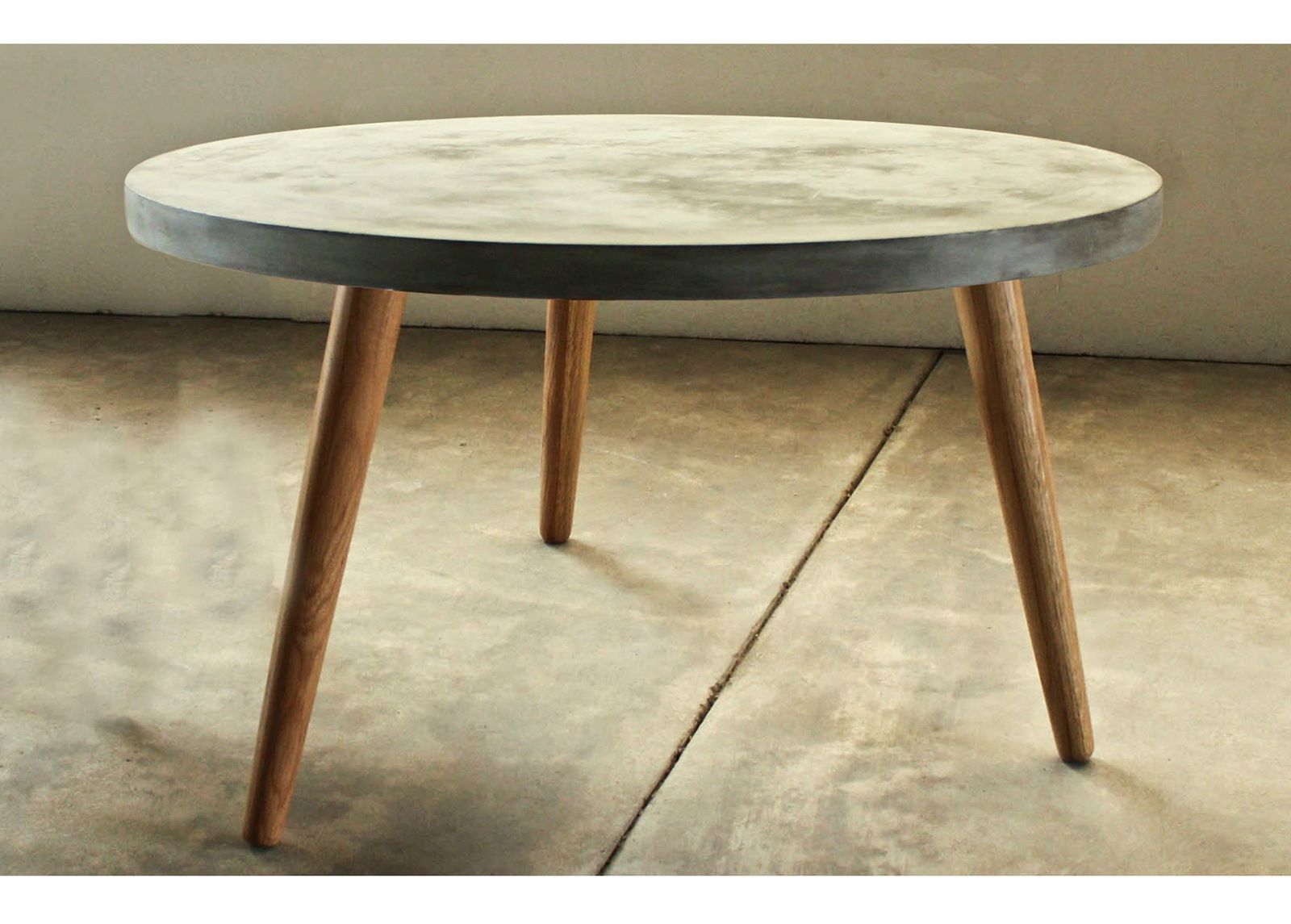 Diivanilaud Cement Ø 82cm suurendatud