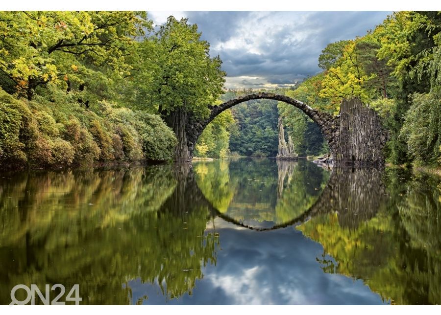 Fliis fototapeet Arch bridge 150x250 cm suurendatud