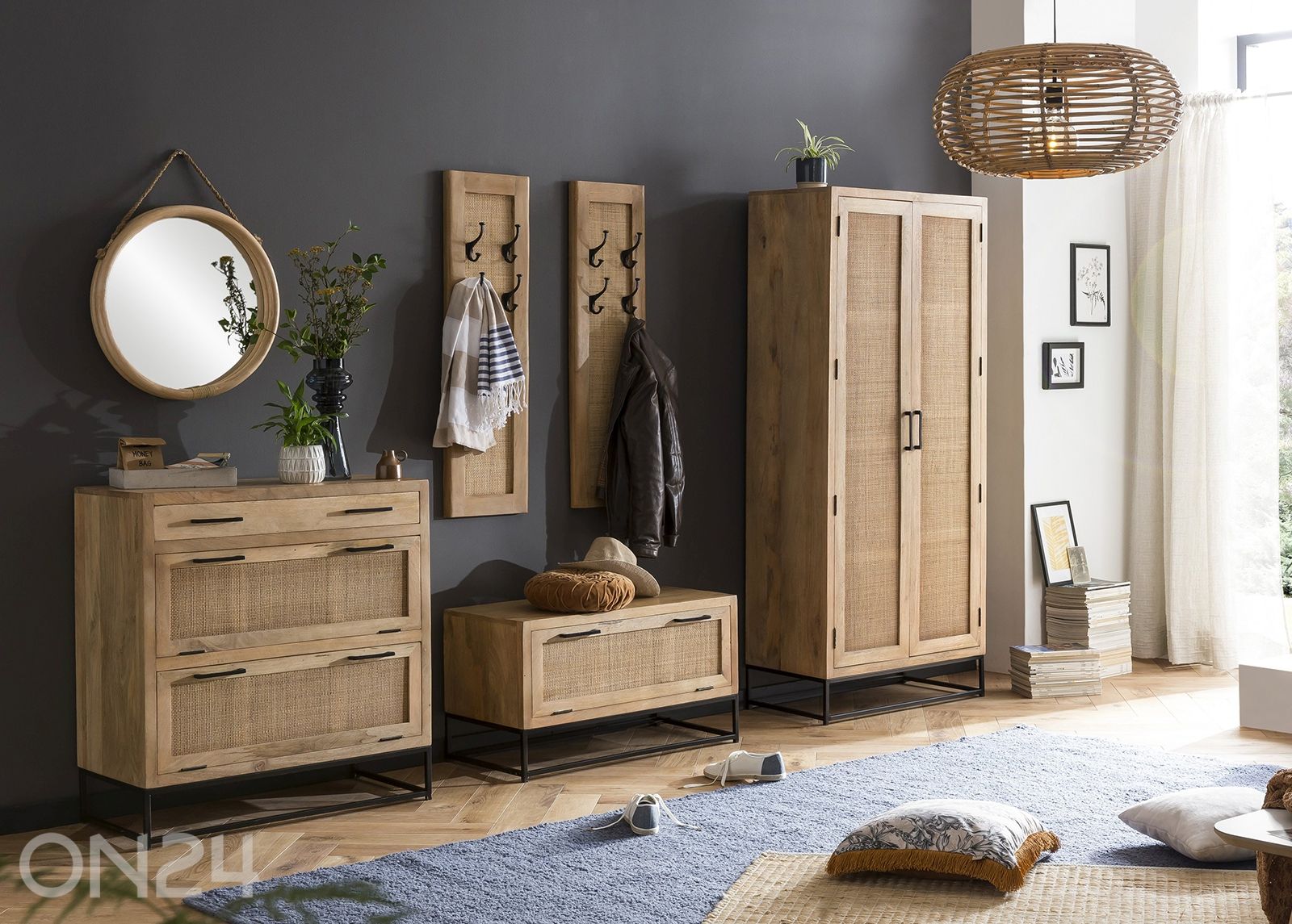 Jalanõudekapp Cane suurendatud