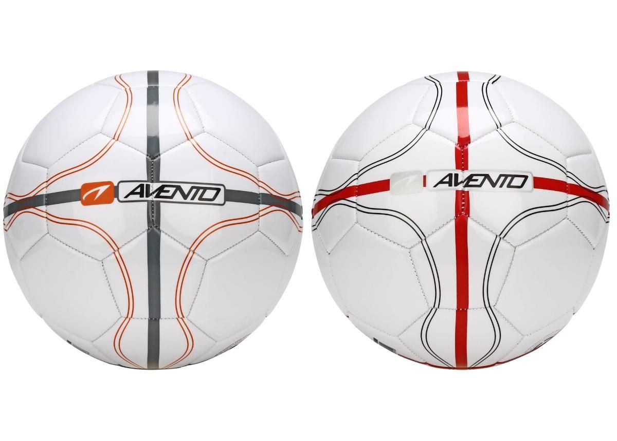 Jalgpall League Defender Avento suurendatud