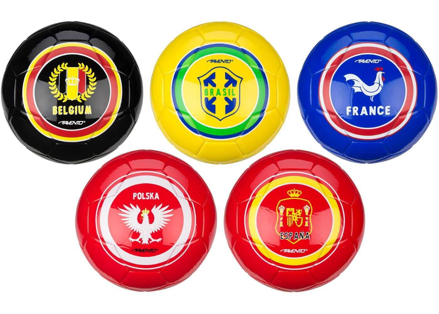Jalgpall World Soccer Avento suurendatud