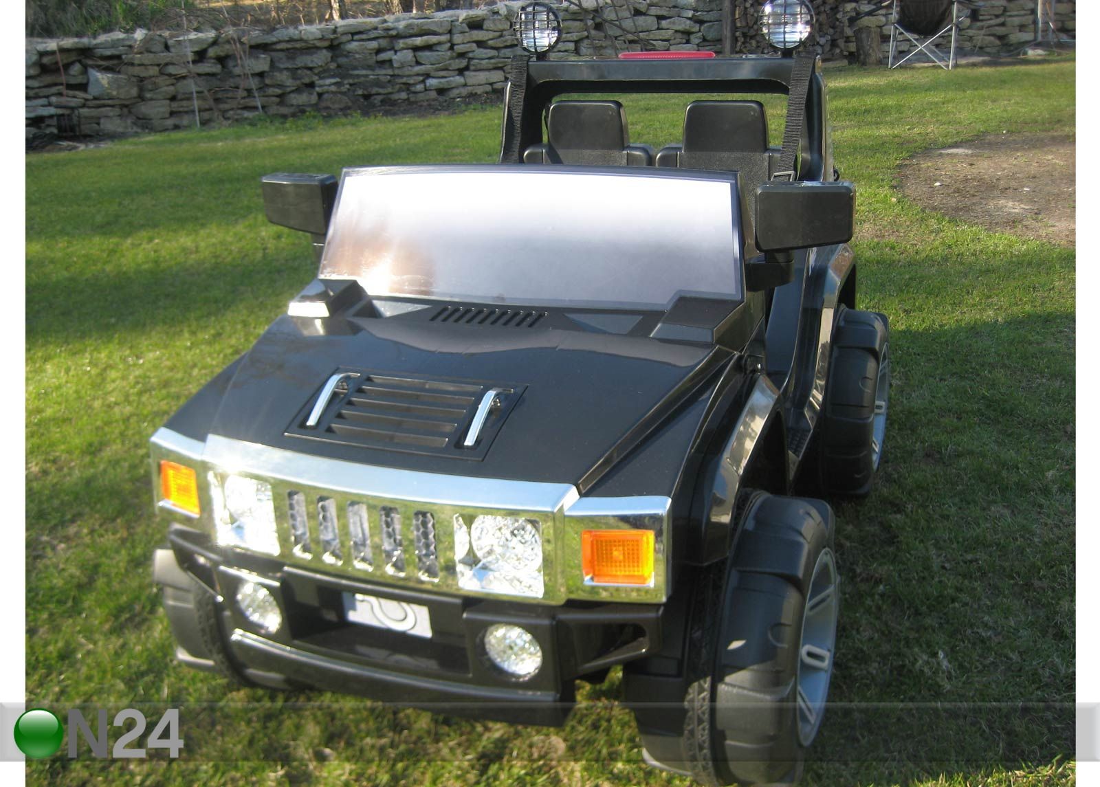Kahekohaline elektriauto Maastur suurendatud