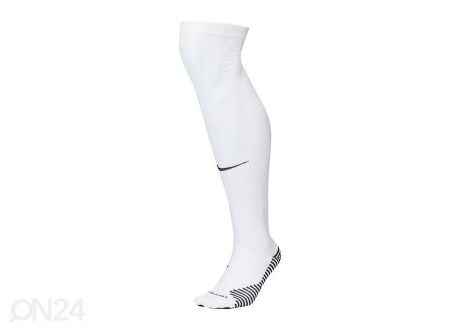 Kedrad Nike Squad SK0038-100 suurendatud