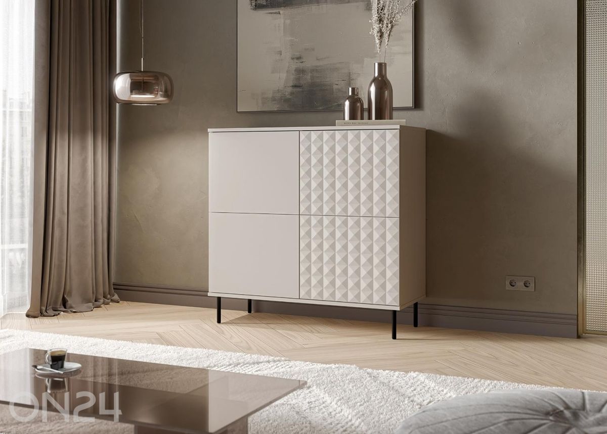 Kumut Leo suurendatud