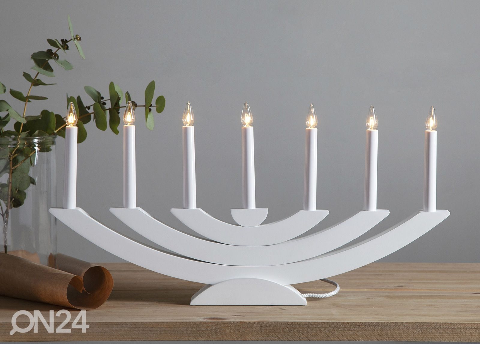 Küünlajalg Navida suurendatud