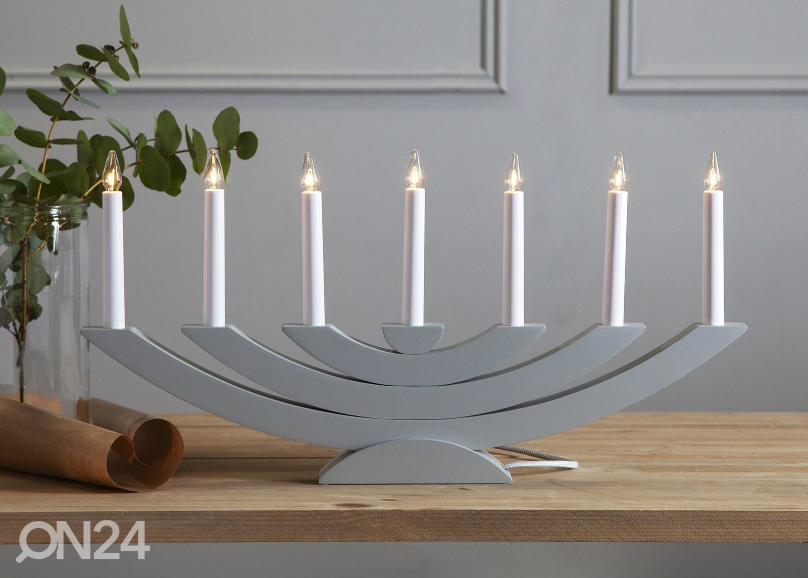 Küünlajalg Navida suurendatud