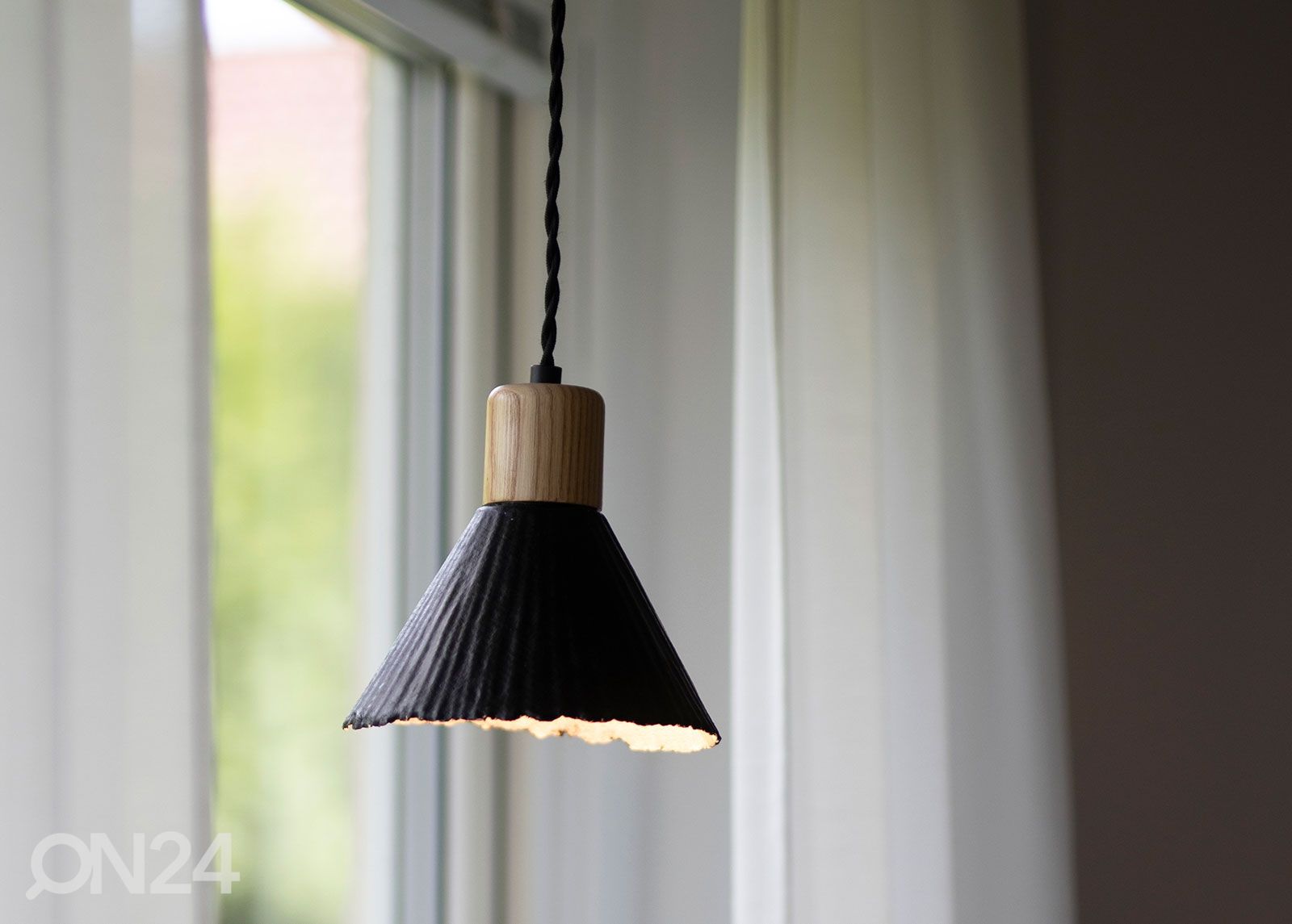 Laelamp Linnea suurendatud