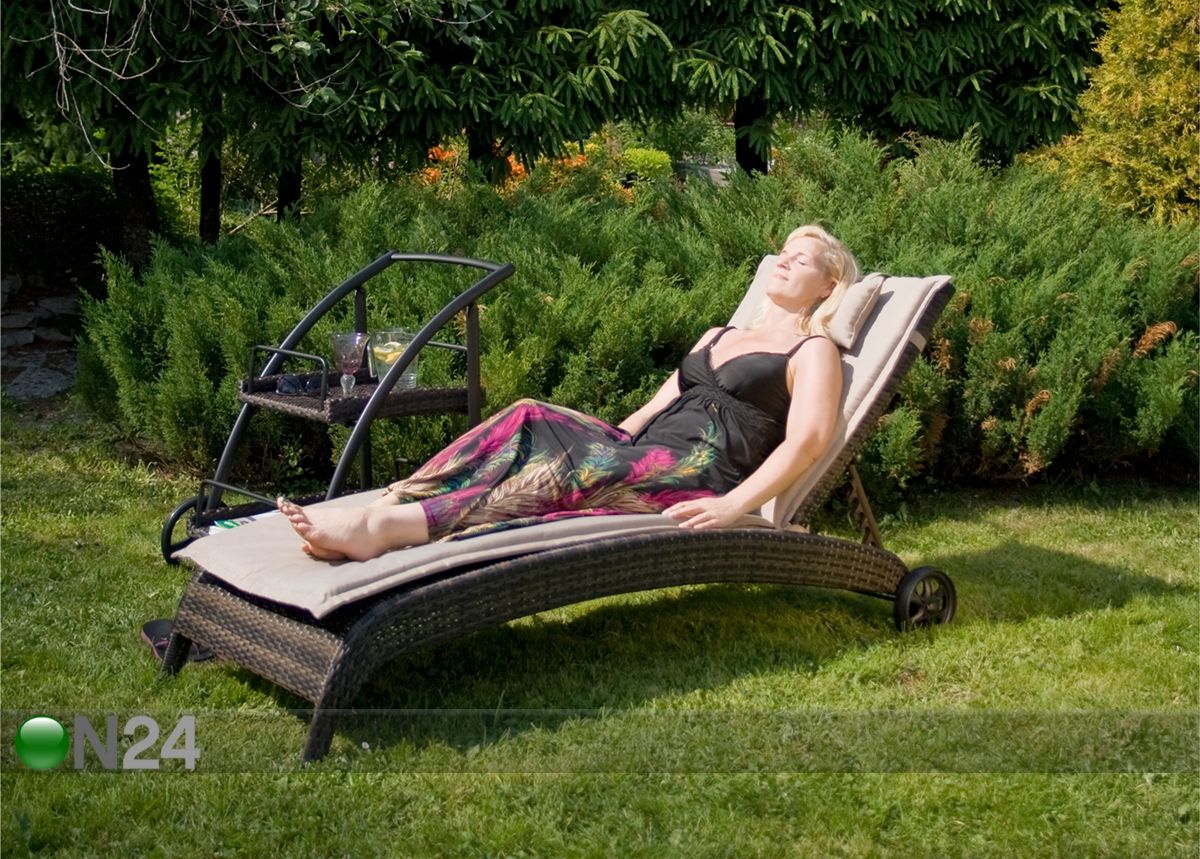 Lamamistool Wicker suurendatud