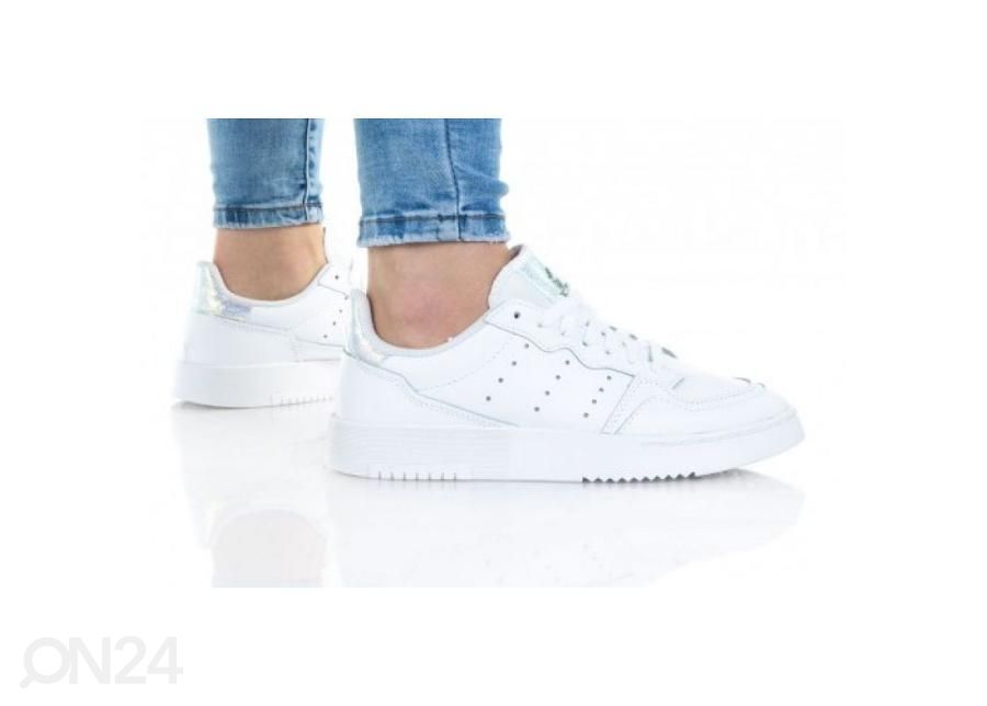 Laste vabaajajalatsid Adidas Supercourt Jr EG8489 suurendatud