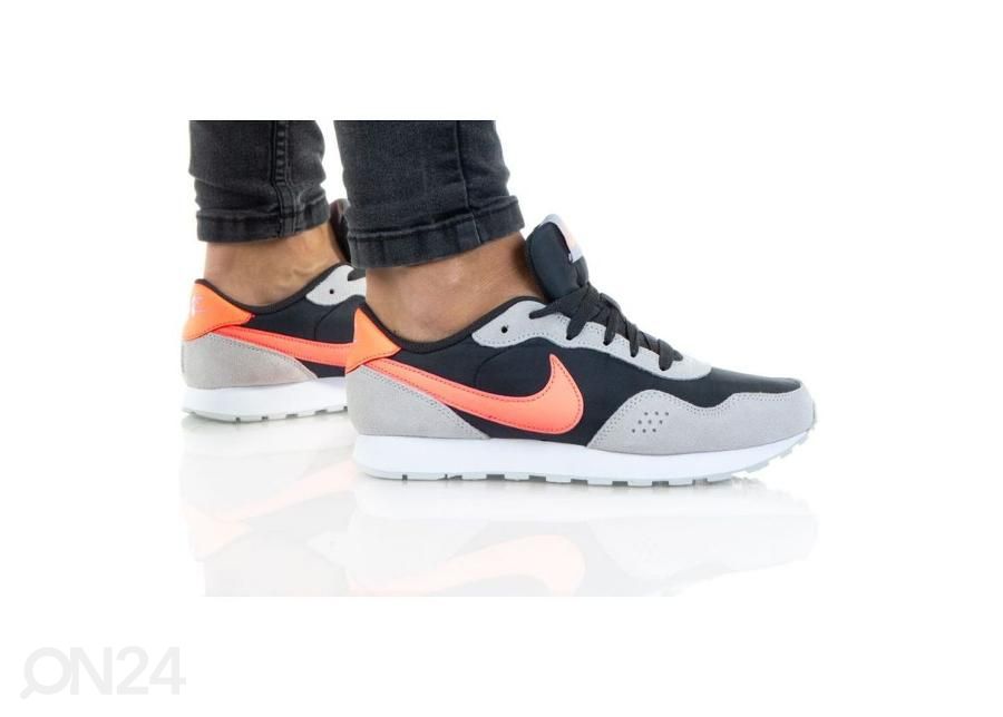 Laste vabaajajalatsid Nike Md Valiant GS Jr CN8558-004 suurendatud
