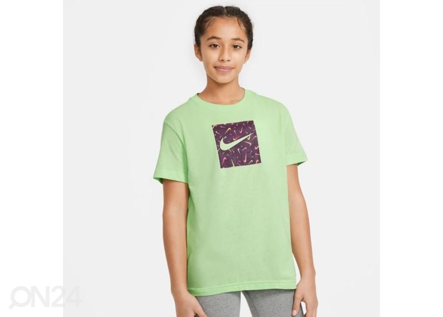 Laste vabaajasärk Nike Sportswear suurendatud