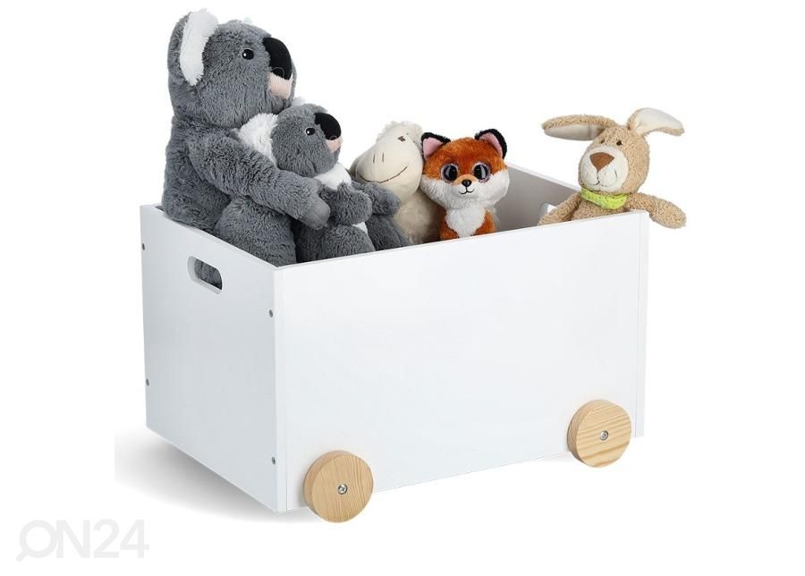 Mänguasjakast ratastel, valge suurendatud