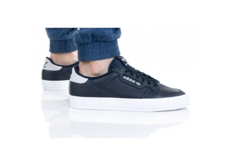 Meeste vabaajajalatsid Adidas Continental Vulc M EG4590 suurendatud