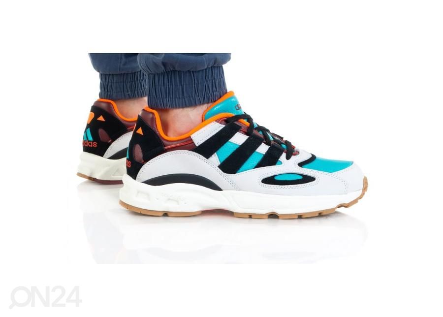 Meeste vabaajajalatsid Adidas LXCON 94 suurendatud
