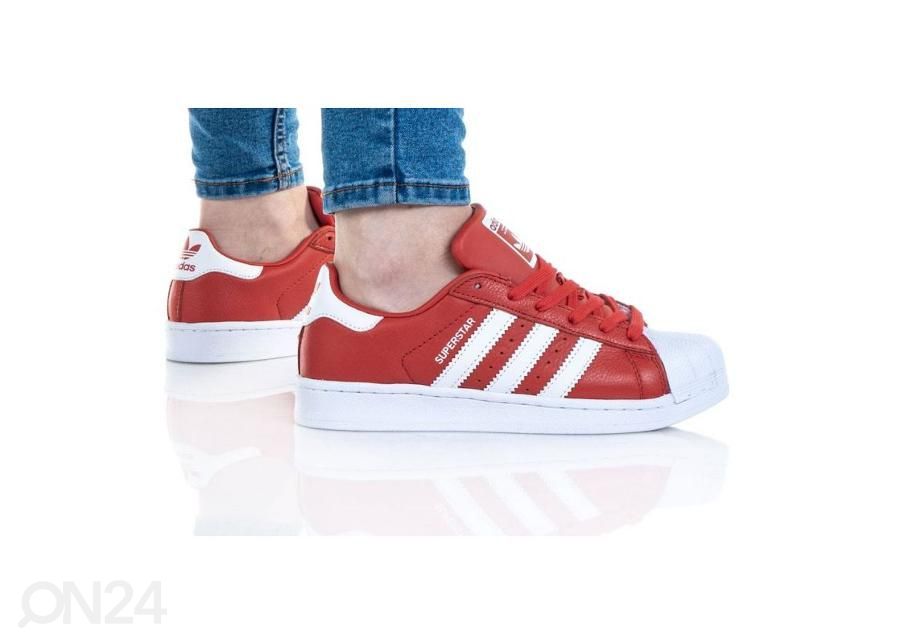 Meeste vabaajajalatsid Adidas Superstar suurendatud