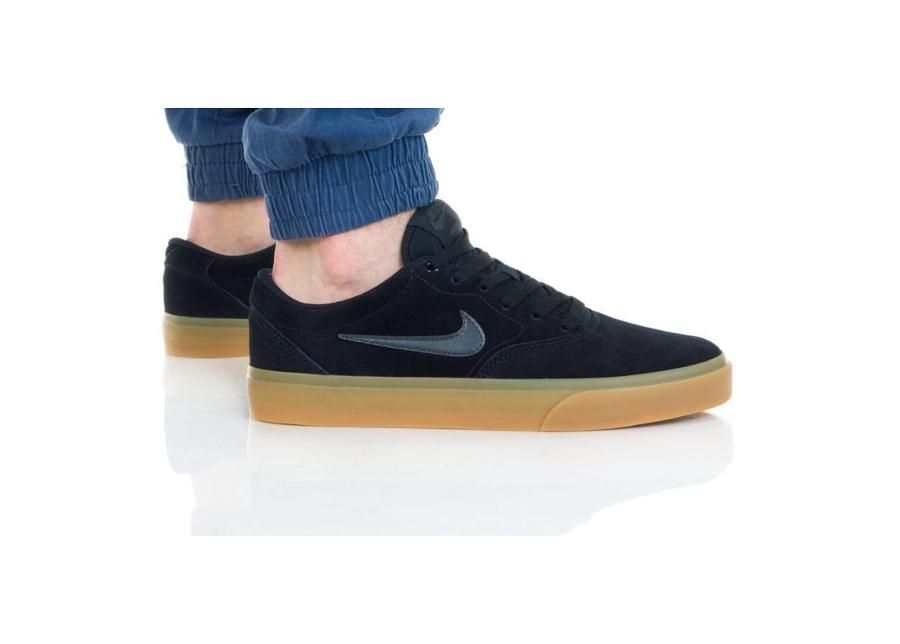 Meeste vabaajajalatsid Nike SV Charge Suede M CT3463-004 suurendatud