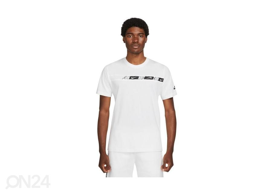 Meeste vabaajasärk Nike NSW Repeat suurendatud