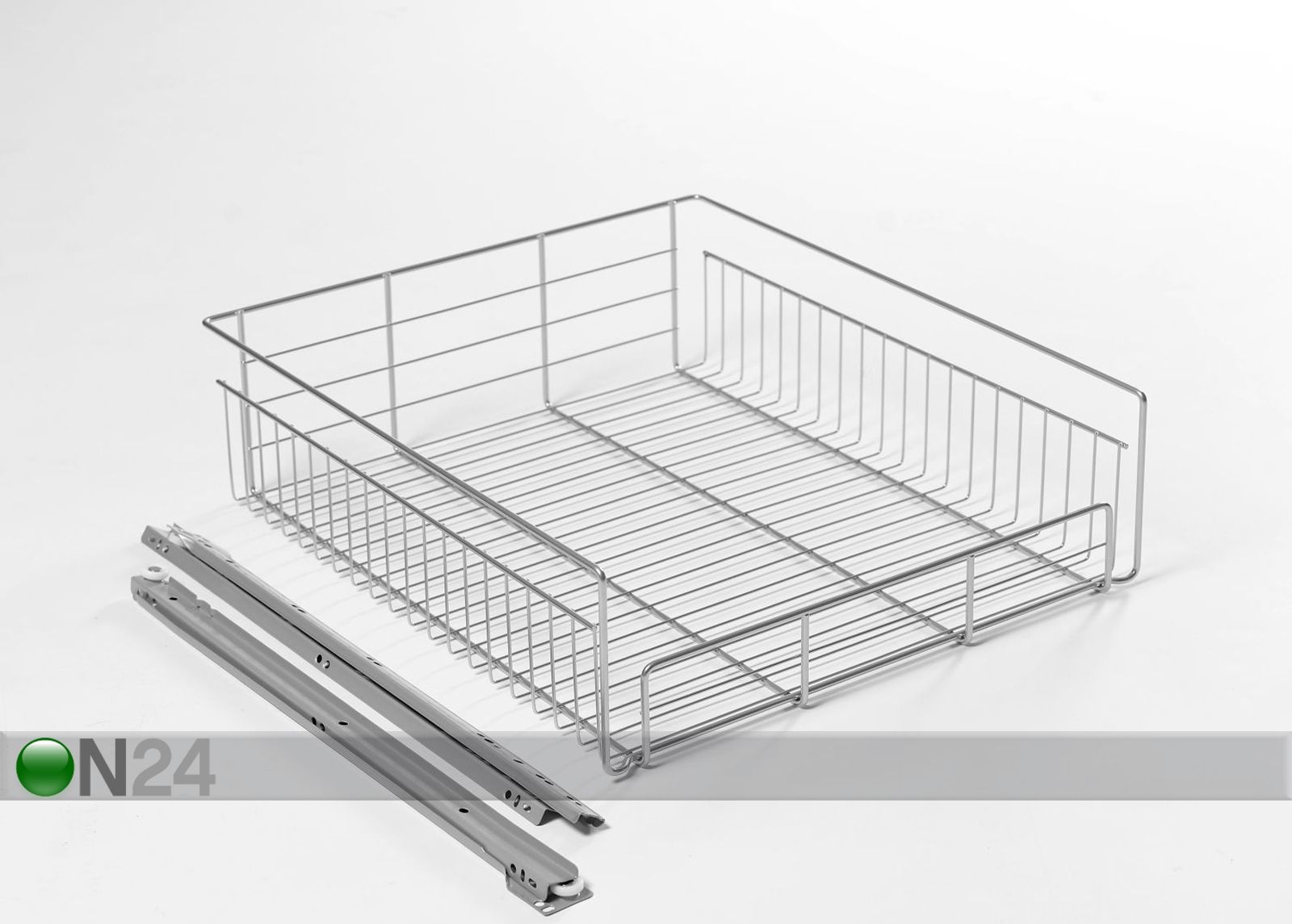 Metallkorv riidekappi suurendatud