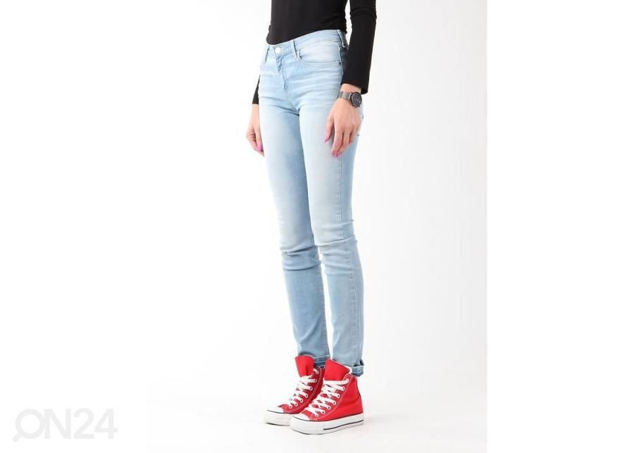 Naiste teksad Wrangler Skinny Sunkissed suurendatud