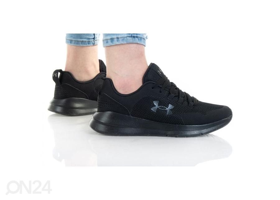 Naiste treeningjalatsid Under Armour suurendatud