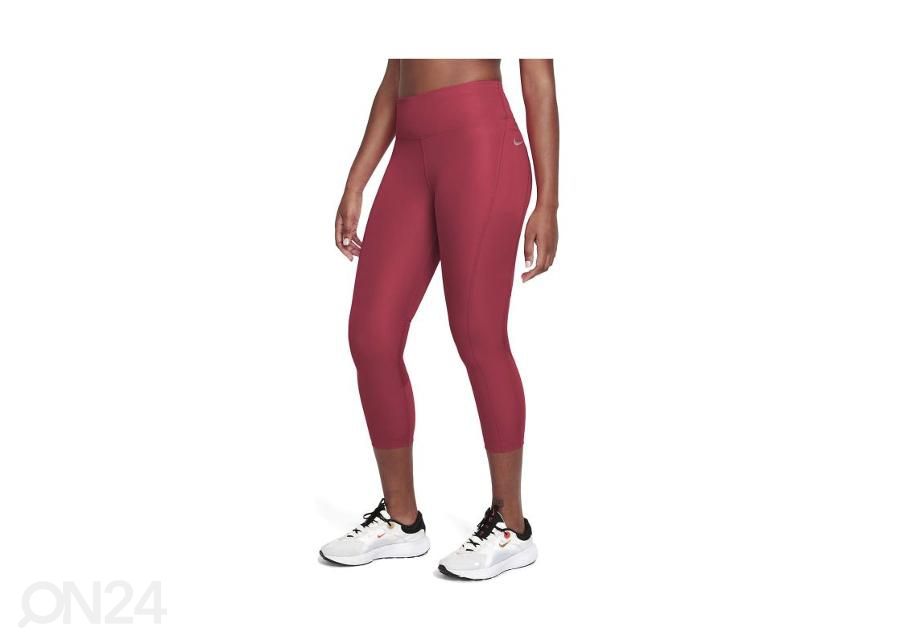 Naiste treeningretuusid Nike Fast suurendatud