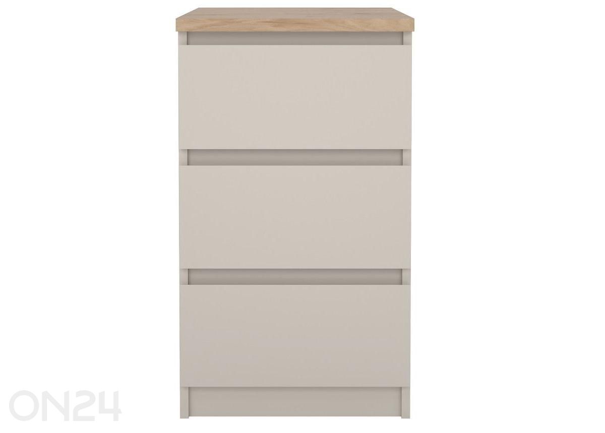 Öökapp Naia suurendatud