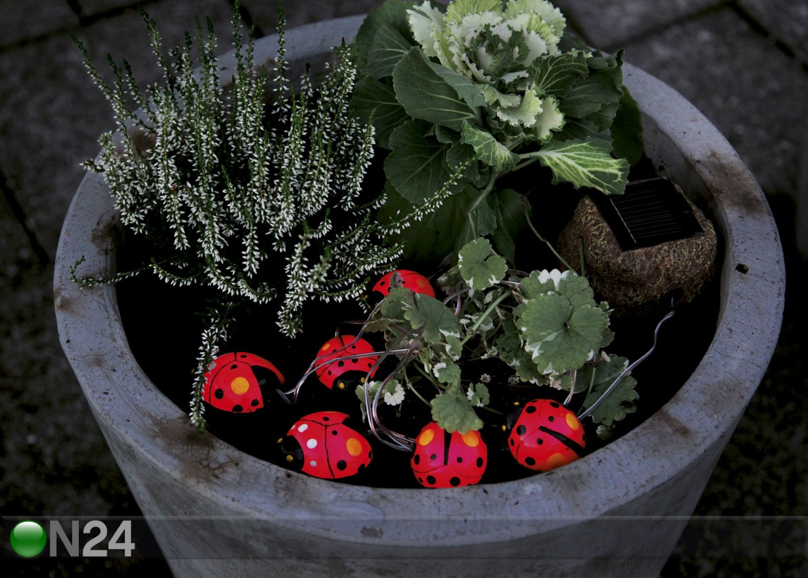 Päikesepaneeliga aiavalgusti 6 LED suurendatud