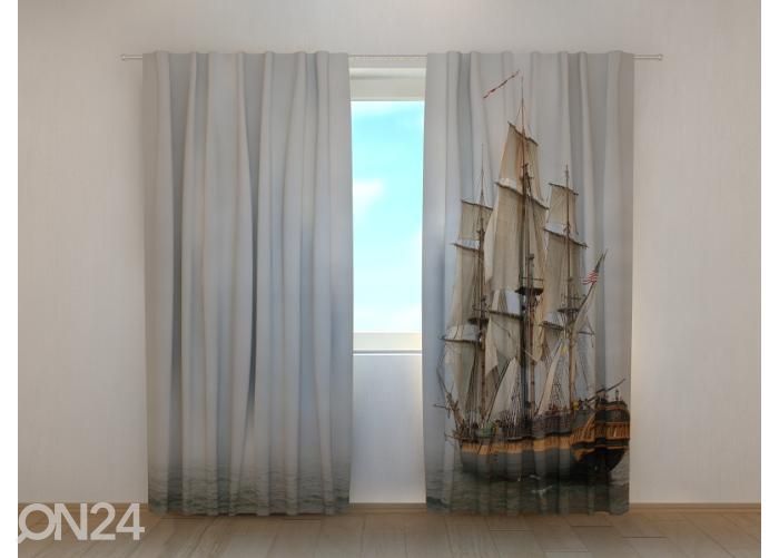 Pimendav fotokardin Pirate Ship at a Fog 240x220 cm suurendatud