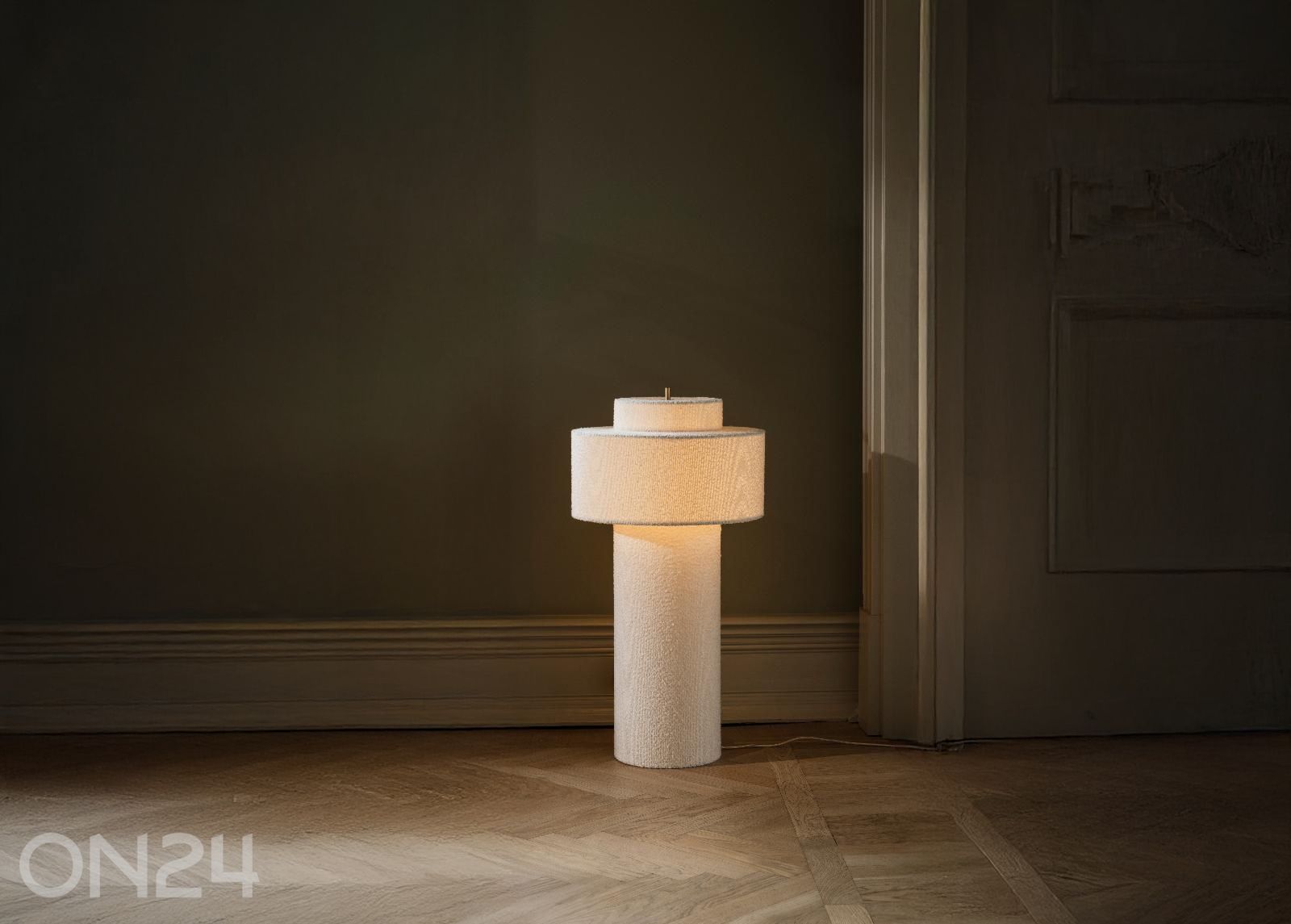 Põrandalamp Noah 45 suurendatud