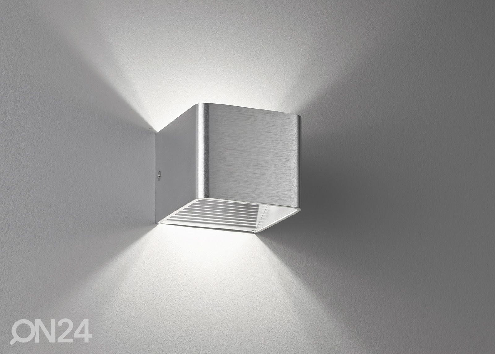 Seinalamp Dan LED suurendatud