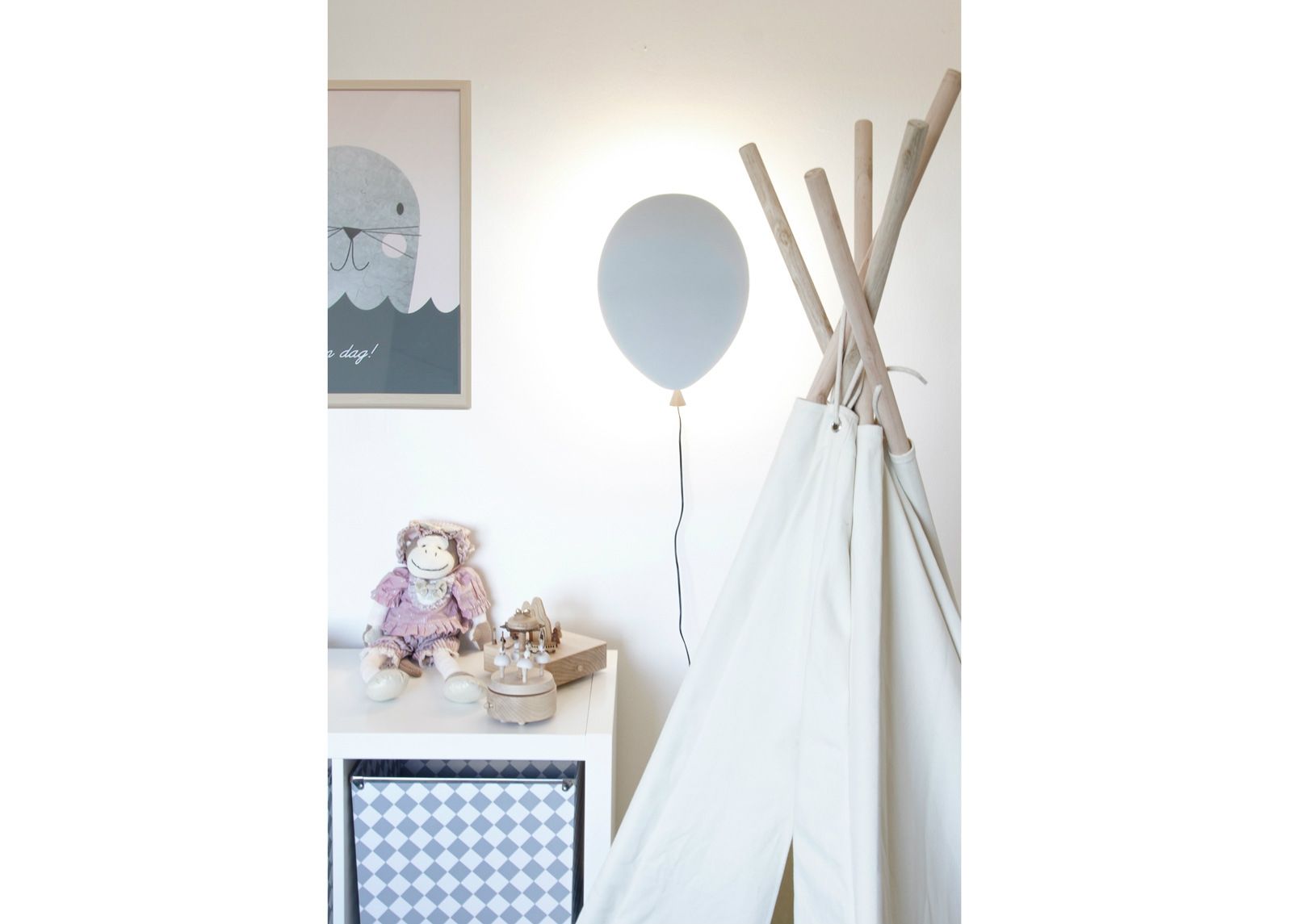 Seinavalgusti Balloon suurendatud