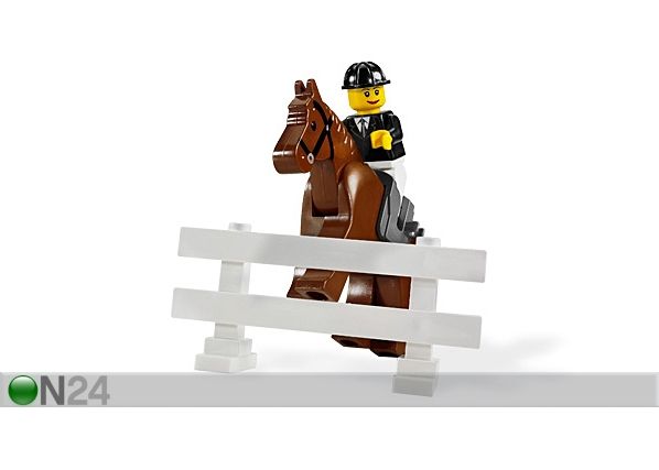 7635 Lego City Maastur ja hobutreiler