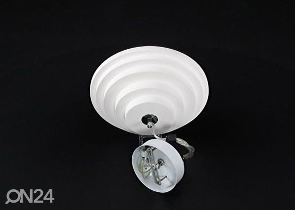 Rippvalgusti Esmeralda