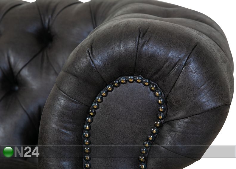 2-kohaline diivan Chesterfield suurendatud