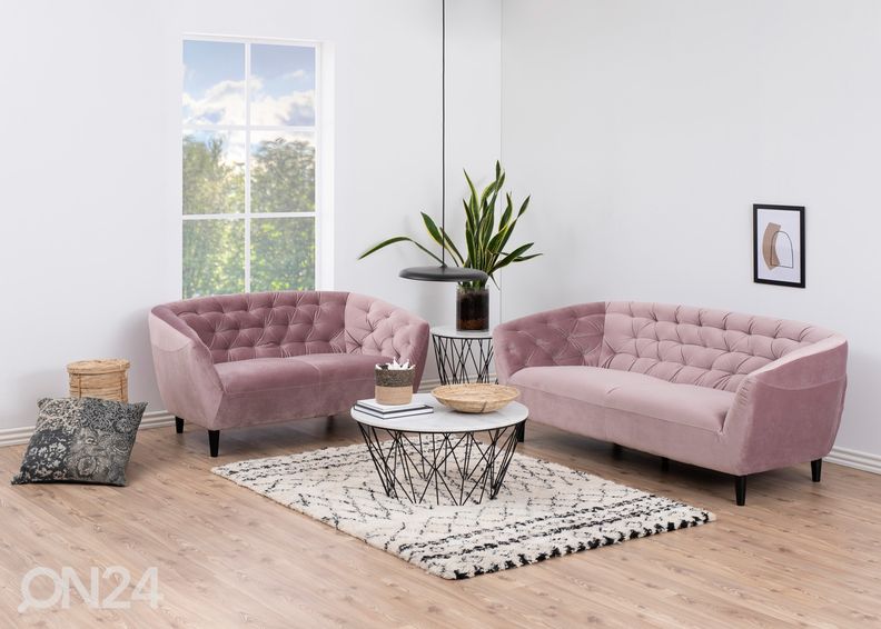 3-kohaline diivan Clovis suurendatud