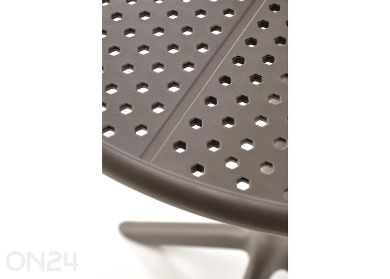 Aialaud Calvo suurendatud