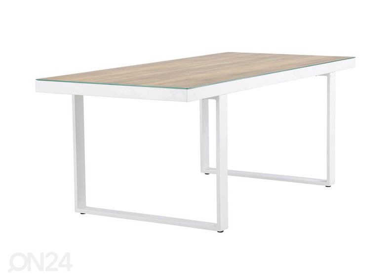 Aialaud Merlo suurendatud