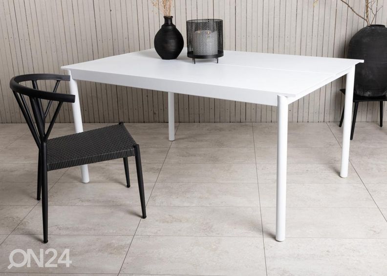 Aialaud Modena suurendatud