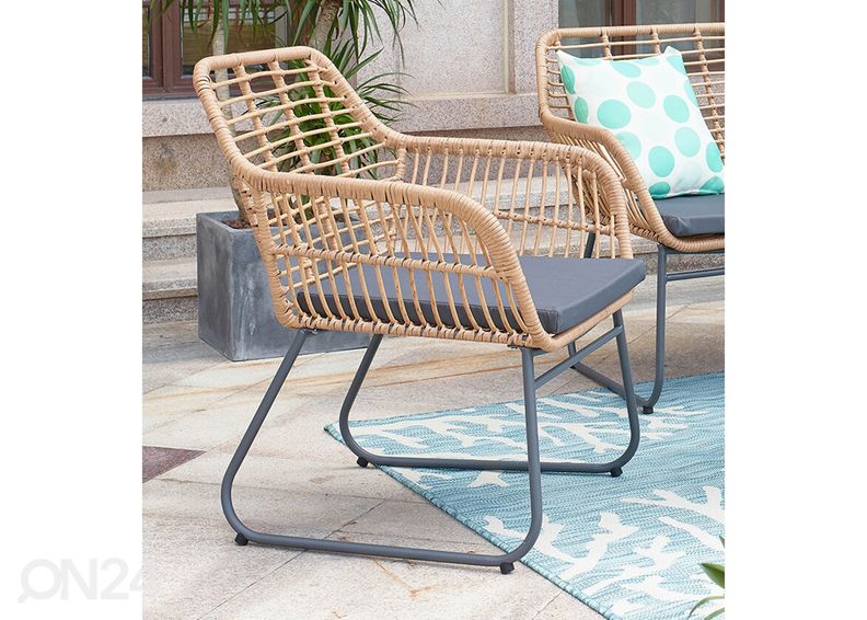 Aiamööbel suurendatud