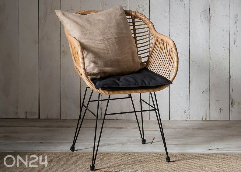 Aiamööbel suurendatud