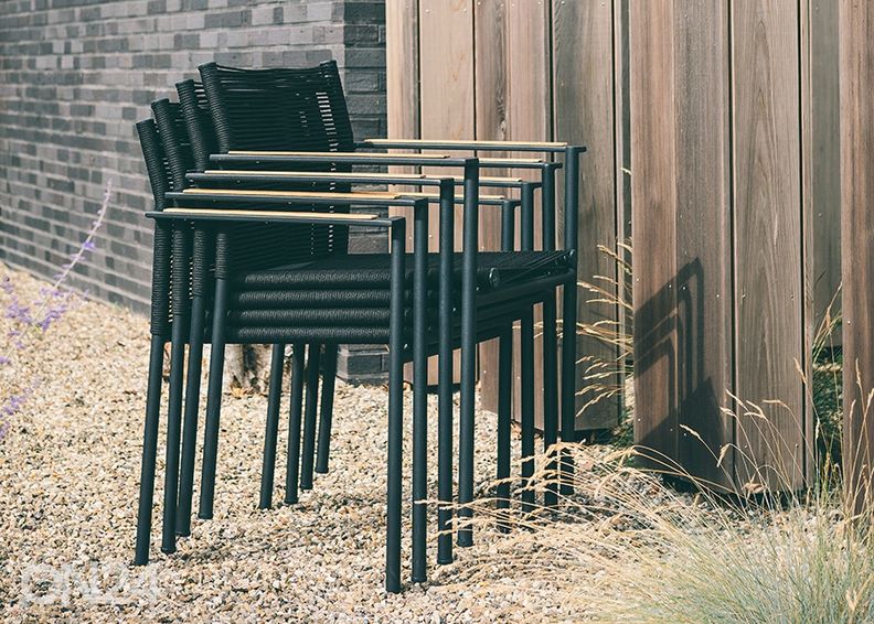 Aiamööbel Jakarta suurendatud