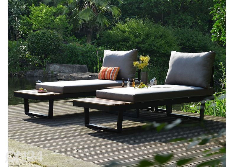 Aiamööbel Malta suurendatud