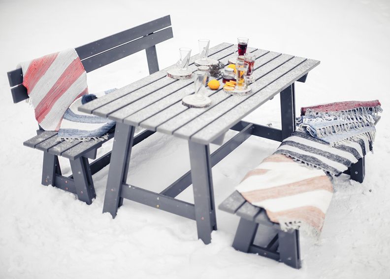 Aiamööbel Riva suurendatud