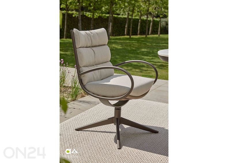 Aiatool Camp Bay suurendatud