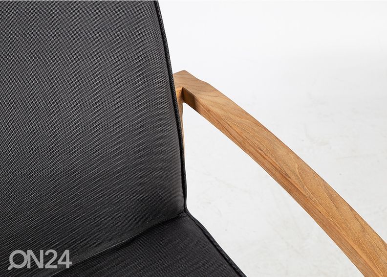 Aiatool Royal suurendatud